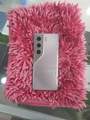 Tecno Camon 40 256 GB White
