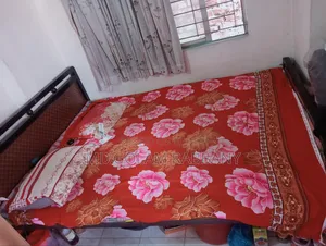 Bed for sale 5/7 feet