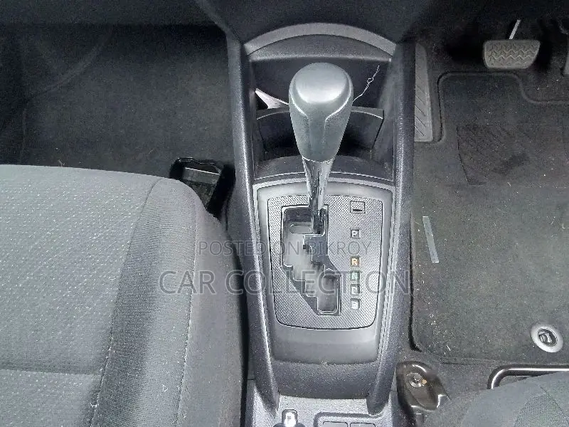 Toyota Axio 2021 Silver