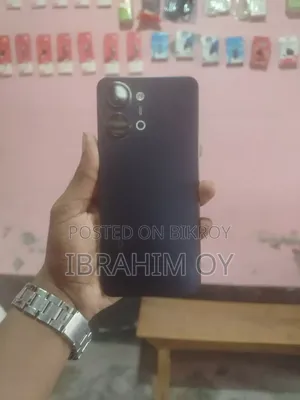 Vivo Black