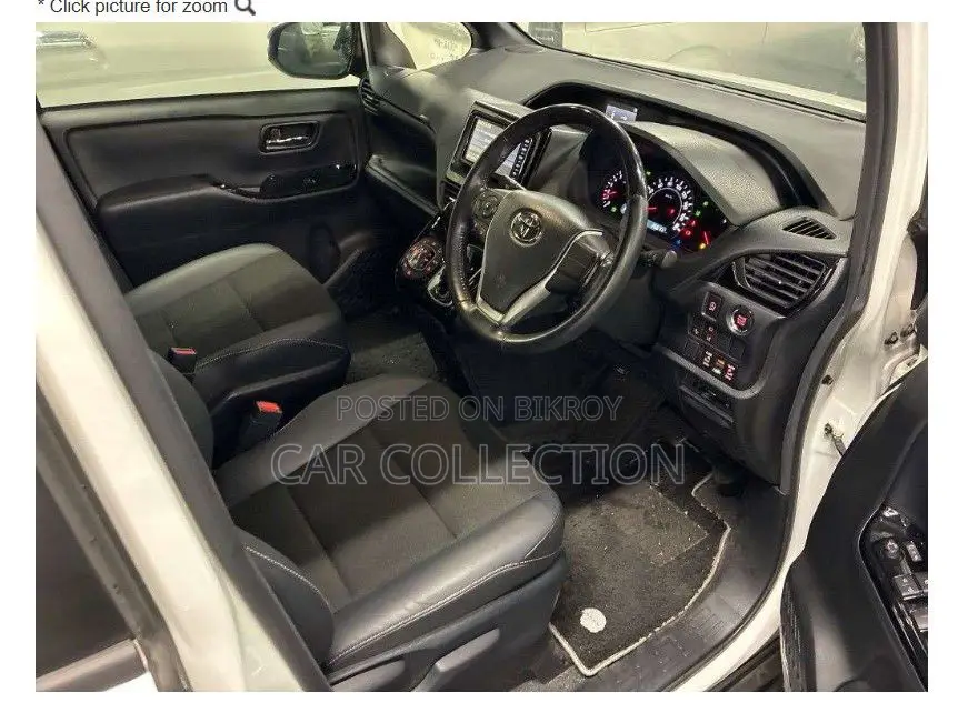 Toyota Noah 2021 Pearl
