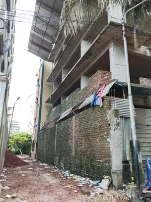 তিতাস গ্যাস সুবিধা সহ ১৬৩১ বর্গফুটের চলমান ফ্ল্যাট বিক্রয় হবে