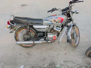 Yamaha 2000 Silver