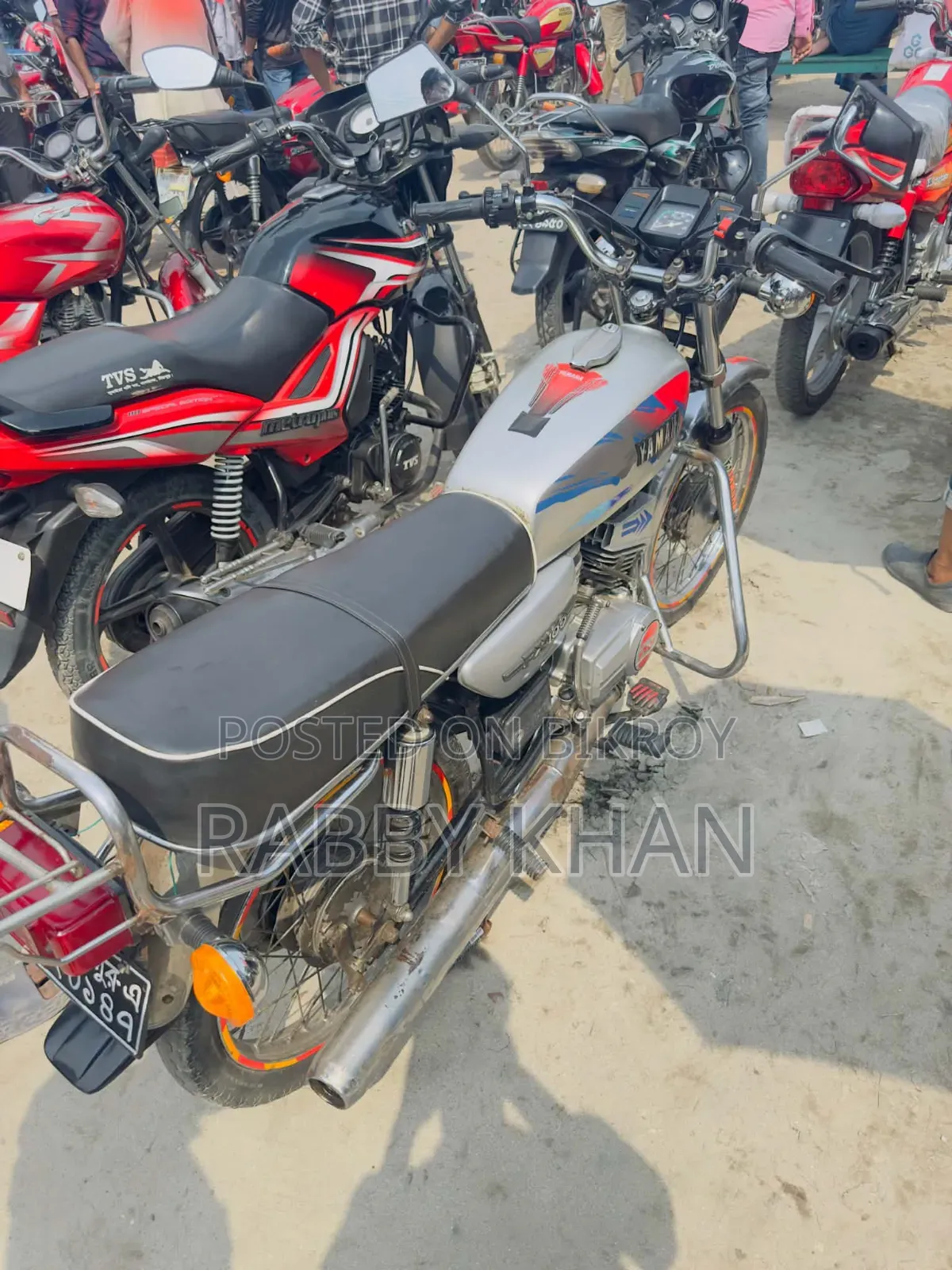 Yamaha 2000 Silver