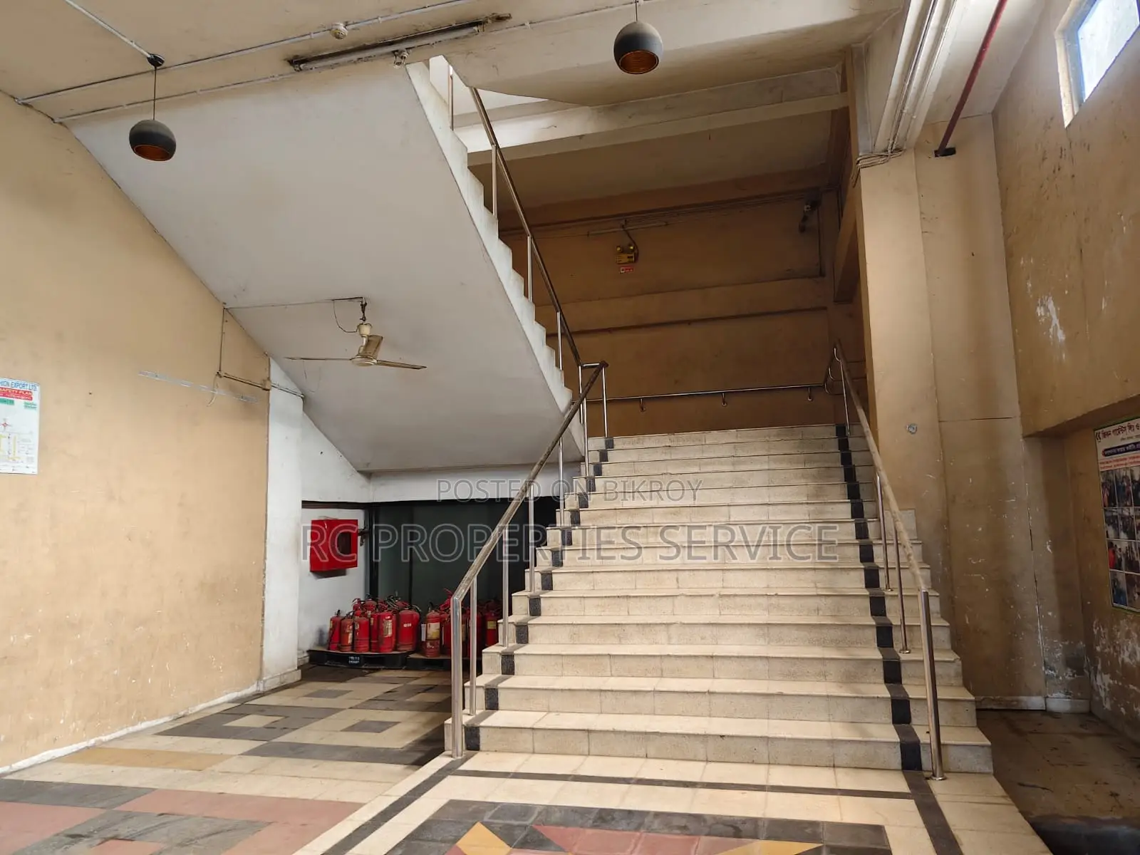 সালনা, গাজীপুরে ফ্যাক্টরি/ওয়্যারহাউসের জন্য ১১০,০০০ বর্গফুটের বিল্ডিং ভাড়া হবে।