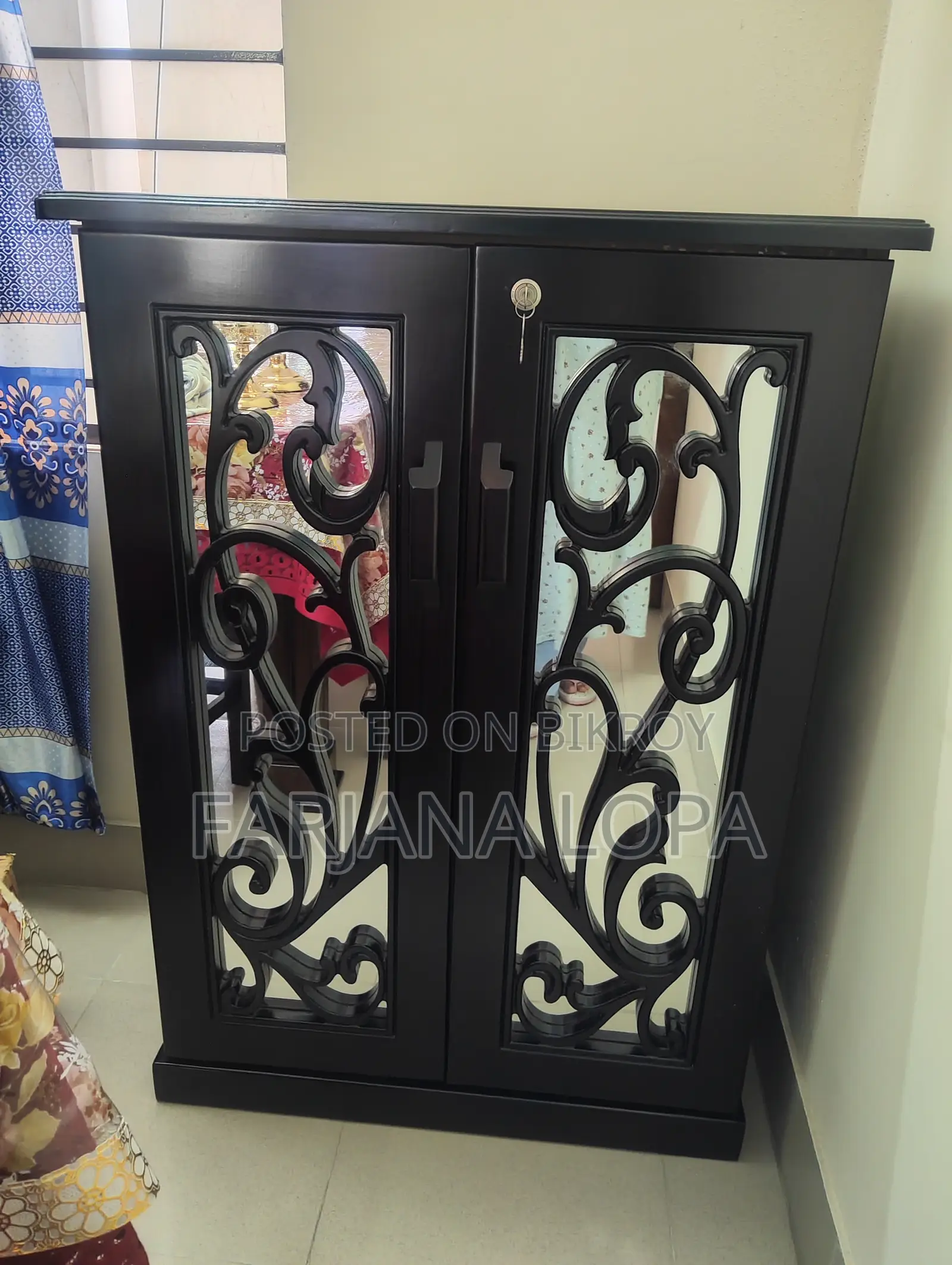 Shoe Rack (Double Door)