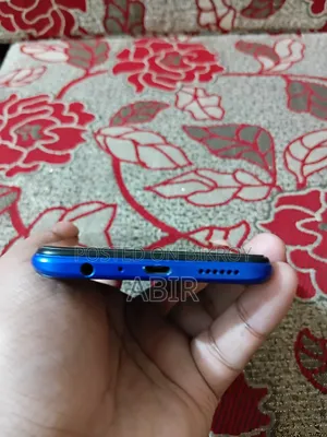 Realme 64 GB Blue