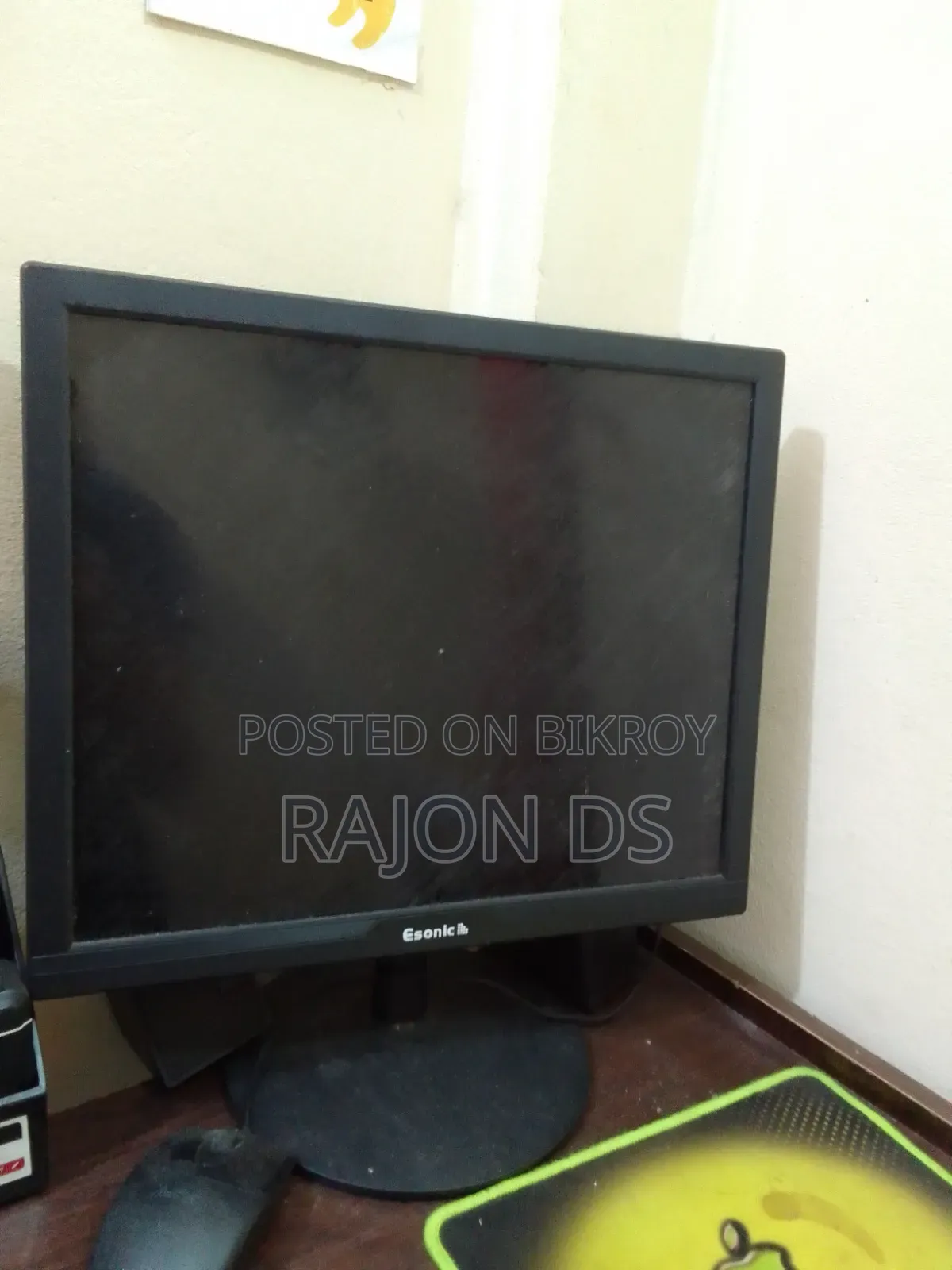 Esonic 17" LED Monitor (Model: ESLM17)