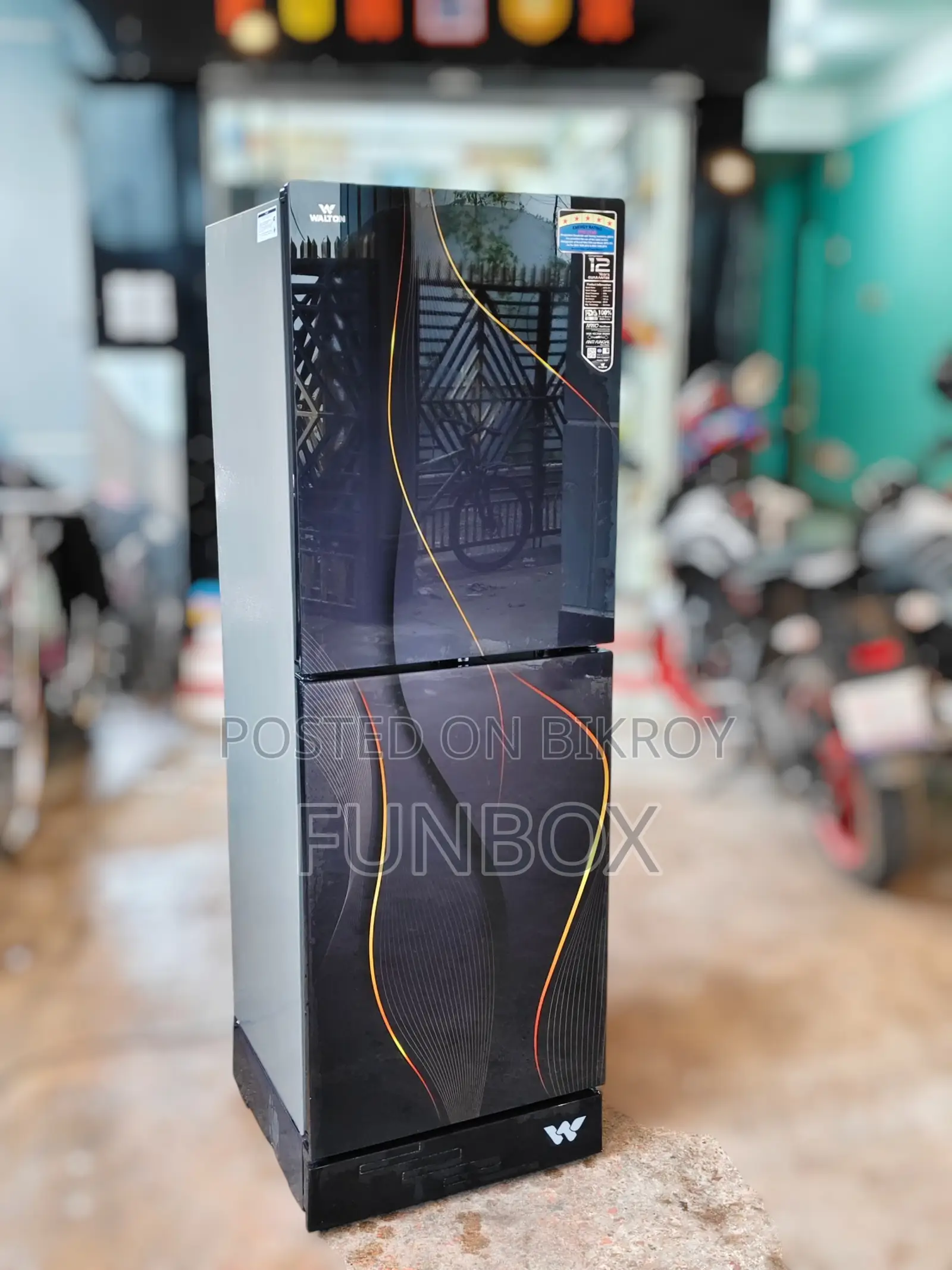 ব্যবহৃত ওয়ালটন ১৭৬ লিটার রেফ্রিজারেটর সম্পূর্ণ ফ্রেশ কন্ডিশন