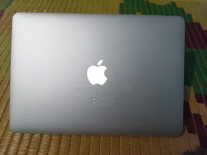 Laptop Apple MacBook Air 2023 M2 8GB Intel Core I5 SSD 256GB
