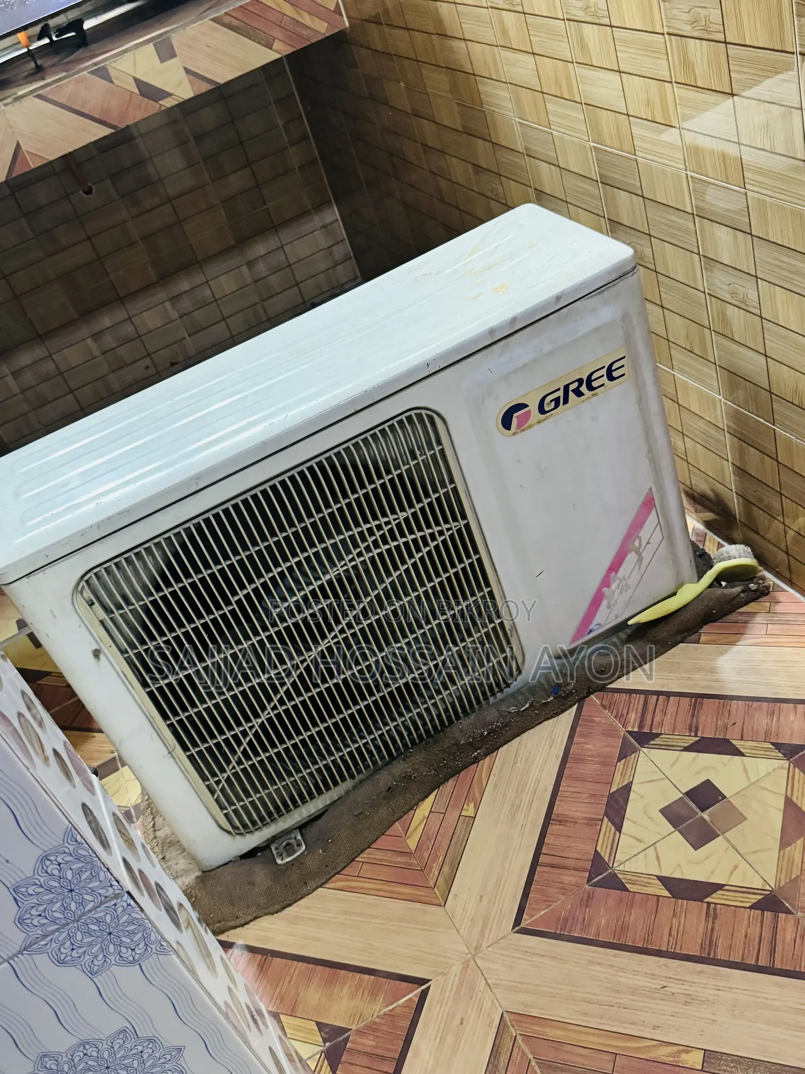 Gree 1 Ton Split AC Full Set With Compressor - Excellent Condition