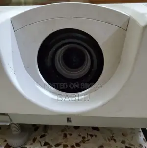 Hitachi Projector and Portable Screen With Stand
