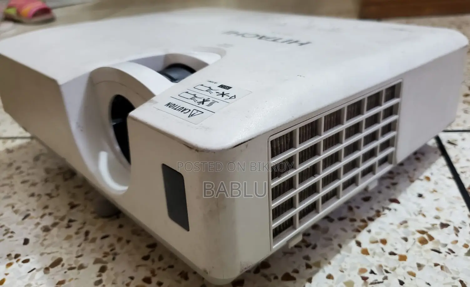 Hitachi Projector and Portable Screen With Stand