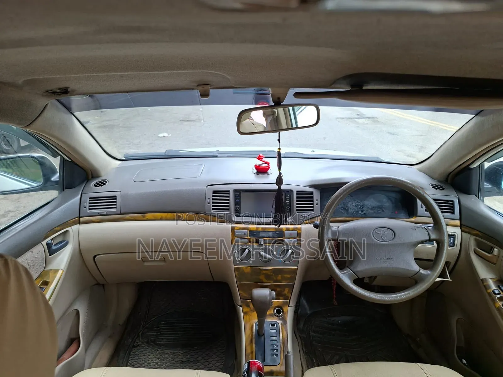 Toyota Corolla 2004 White