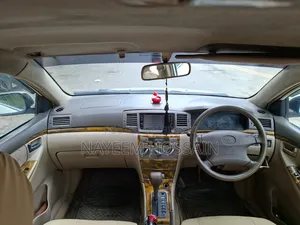 Toyota Corolla 2004 White