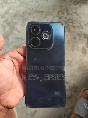 ইনফিনিক্স হট ৪০আই ১২৮ জিবি কালো