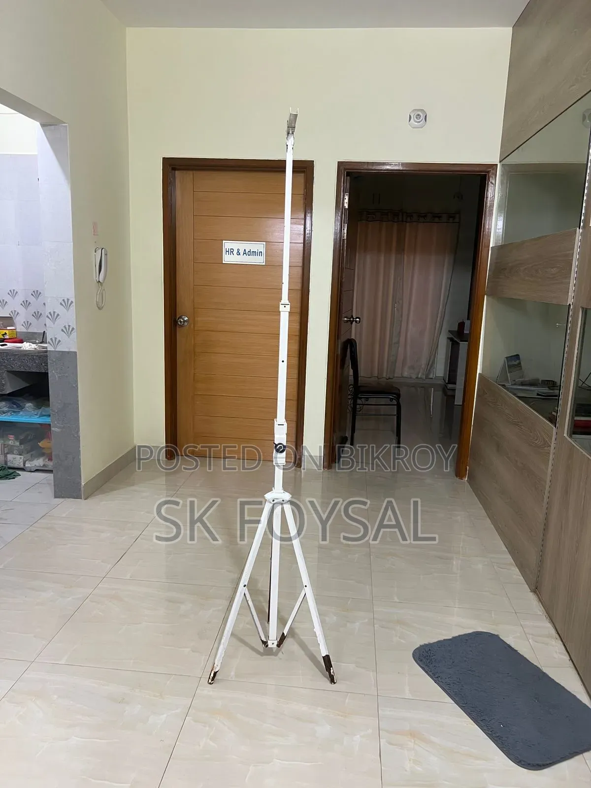 70*70 Portable Projector Screen