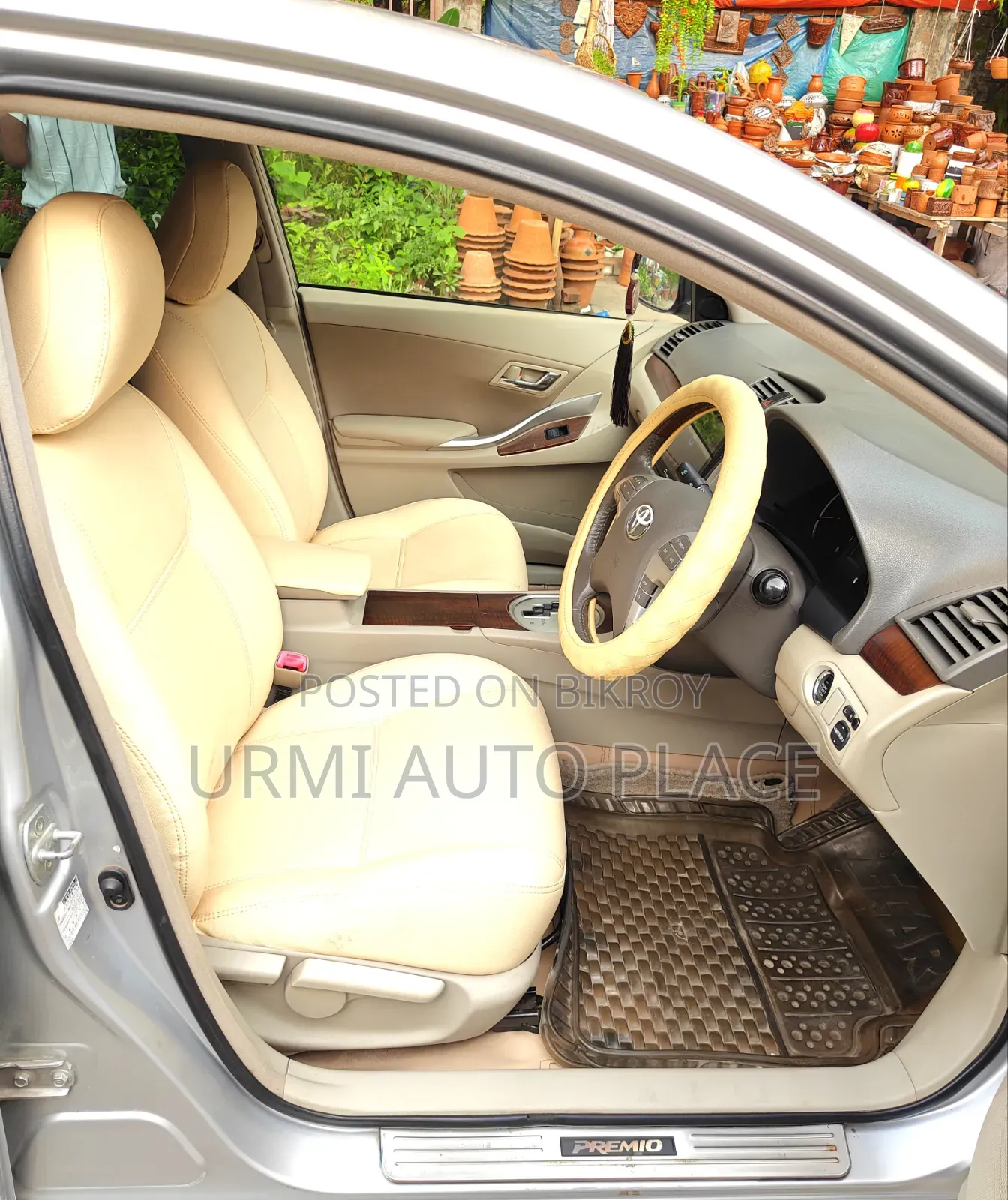 Toyota Premio 2011 Silver