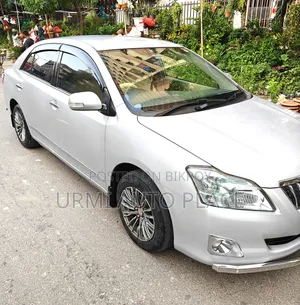 Toyota Premio 2011 Silver