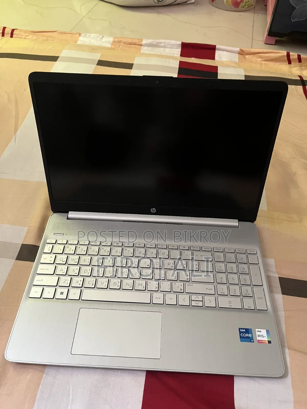 Laptop HP 15s 8GB Intel Core I7 HDD+SSD 512GB