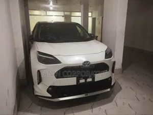 Toyota Yaris Cross 2021 Pearl