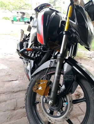 TVS Apache RTR 160 4V 2024 Black