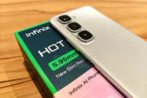 Infinix Hot 60 Pro 128 GB White
