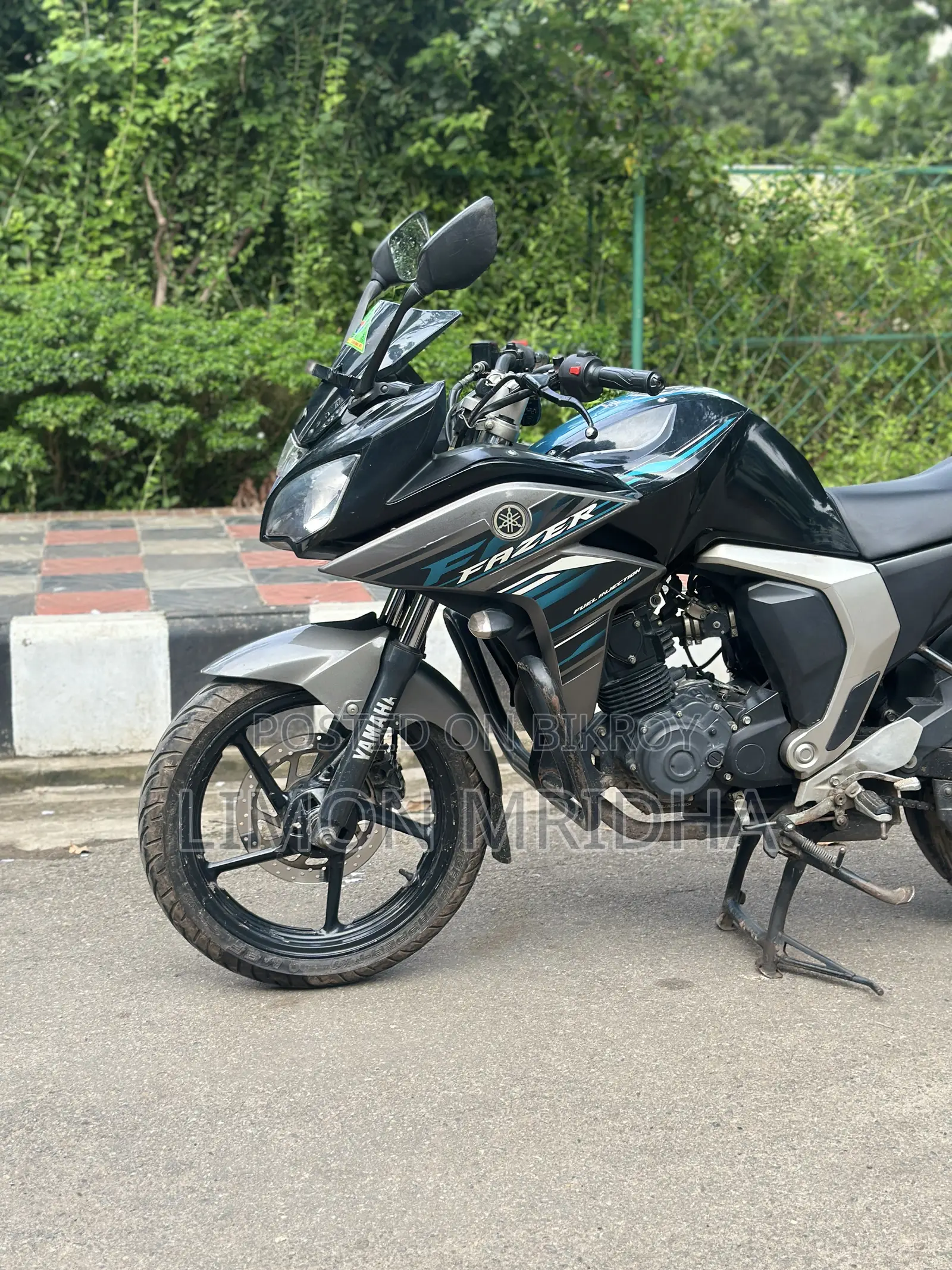 Yamaha 2019 Black