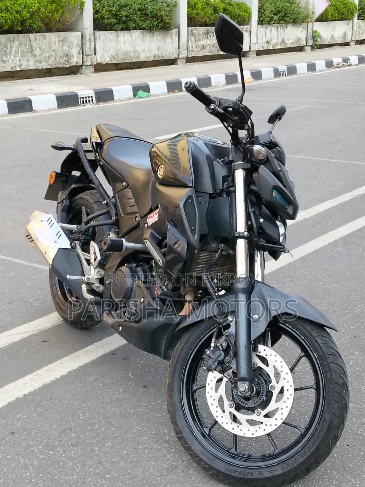 Yamaha 2020 Black
