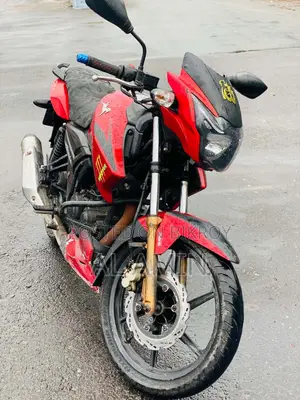 TVS Apache RTR 160 2V 2016 Red
