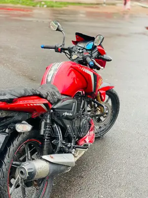 TVS Apache RTR 160 2V 2016 Red