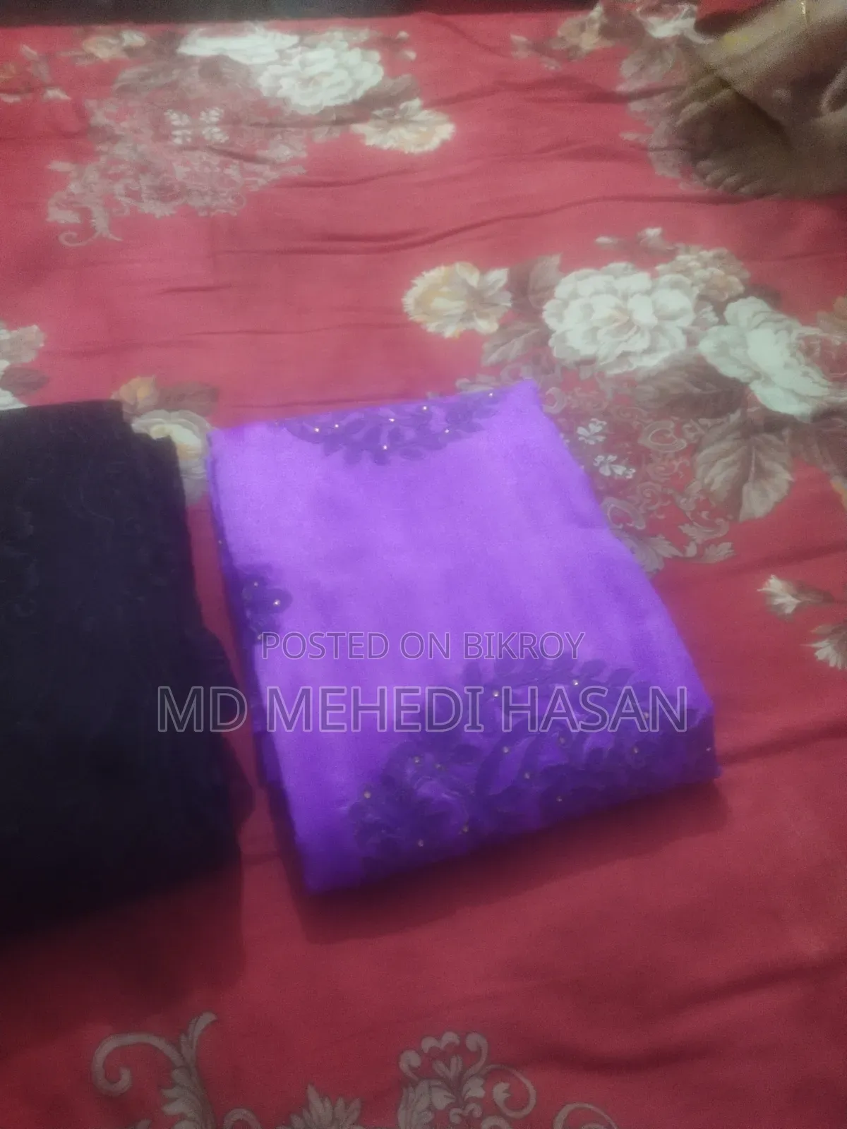২টি শাড়ী বিক্রয় করা হবে (১টা পিওর সিল্কও আরেকটা হাফ সিল্ক শাড়ী)
