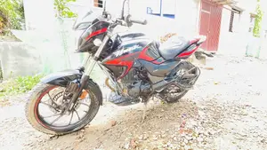 Hero Hunk 2022 Black