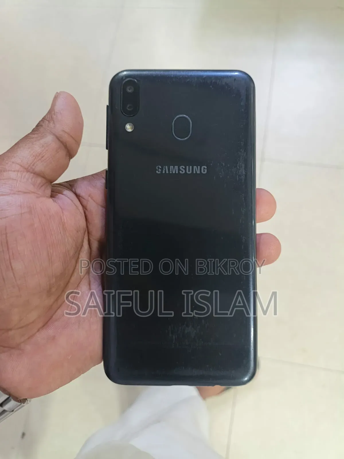 Samsung Galaxy M20 32 GB Black