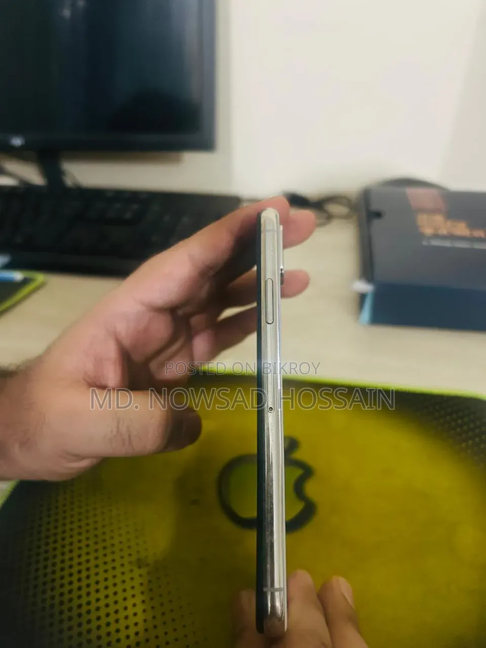 Apple iPhone X 64 GB White