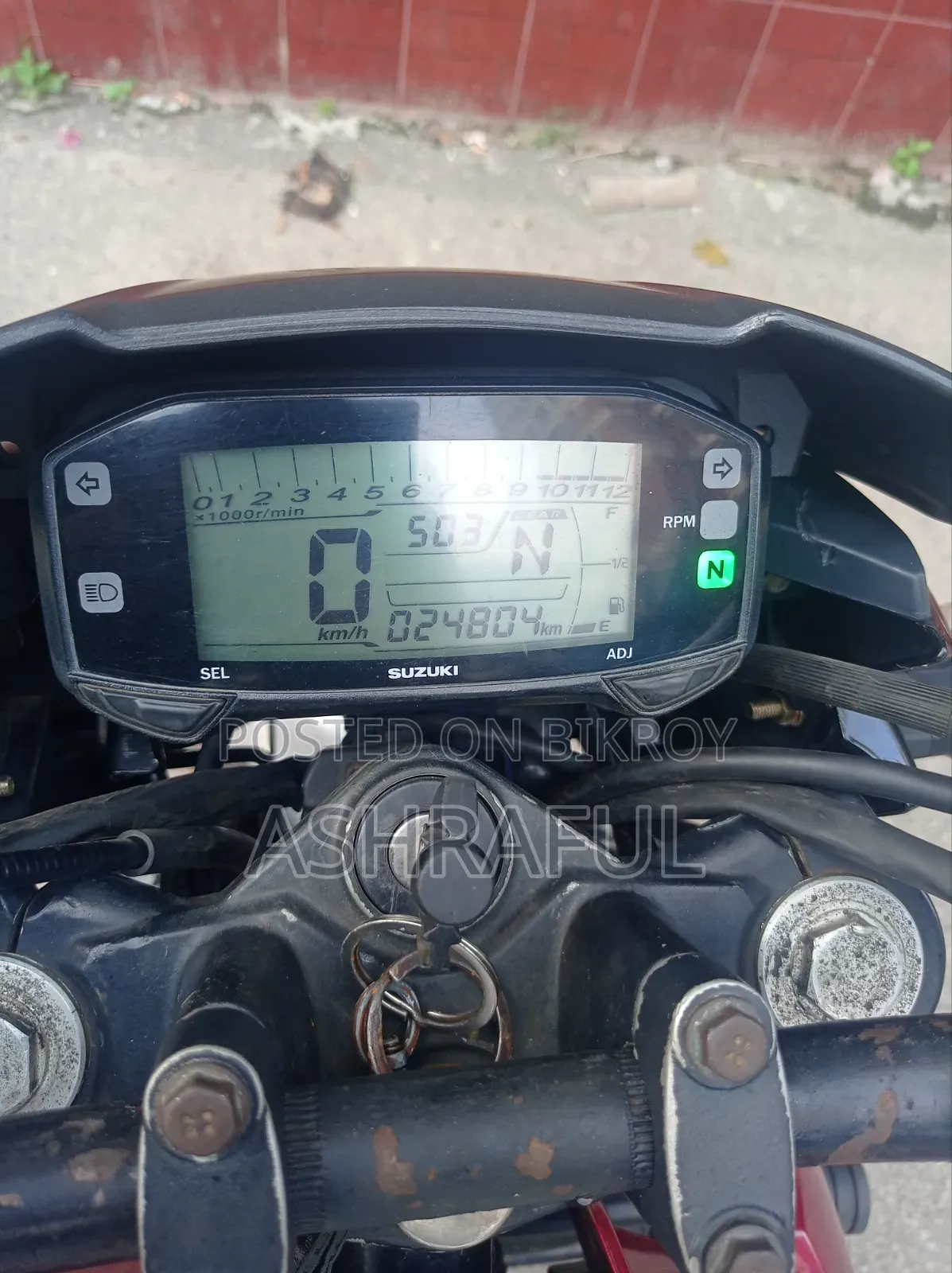 সুজুকি জিক্সার মনোটোন ২০২১ ব্রাউন