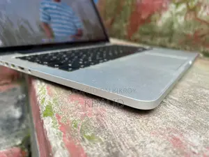Laptop Apple MacBook Pro 2015 8GB Intel Core i5 SSD 256GB