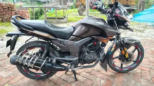 Hero Hunk 2021 Green