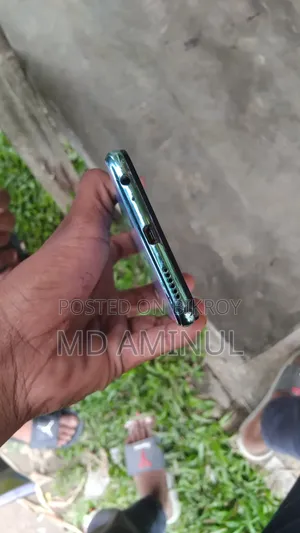 Vivo Y17 256 GB White