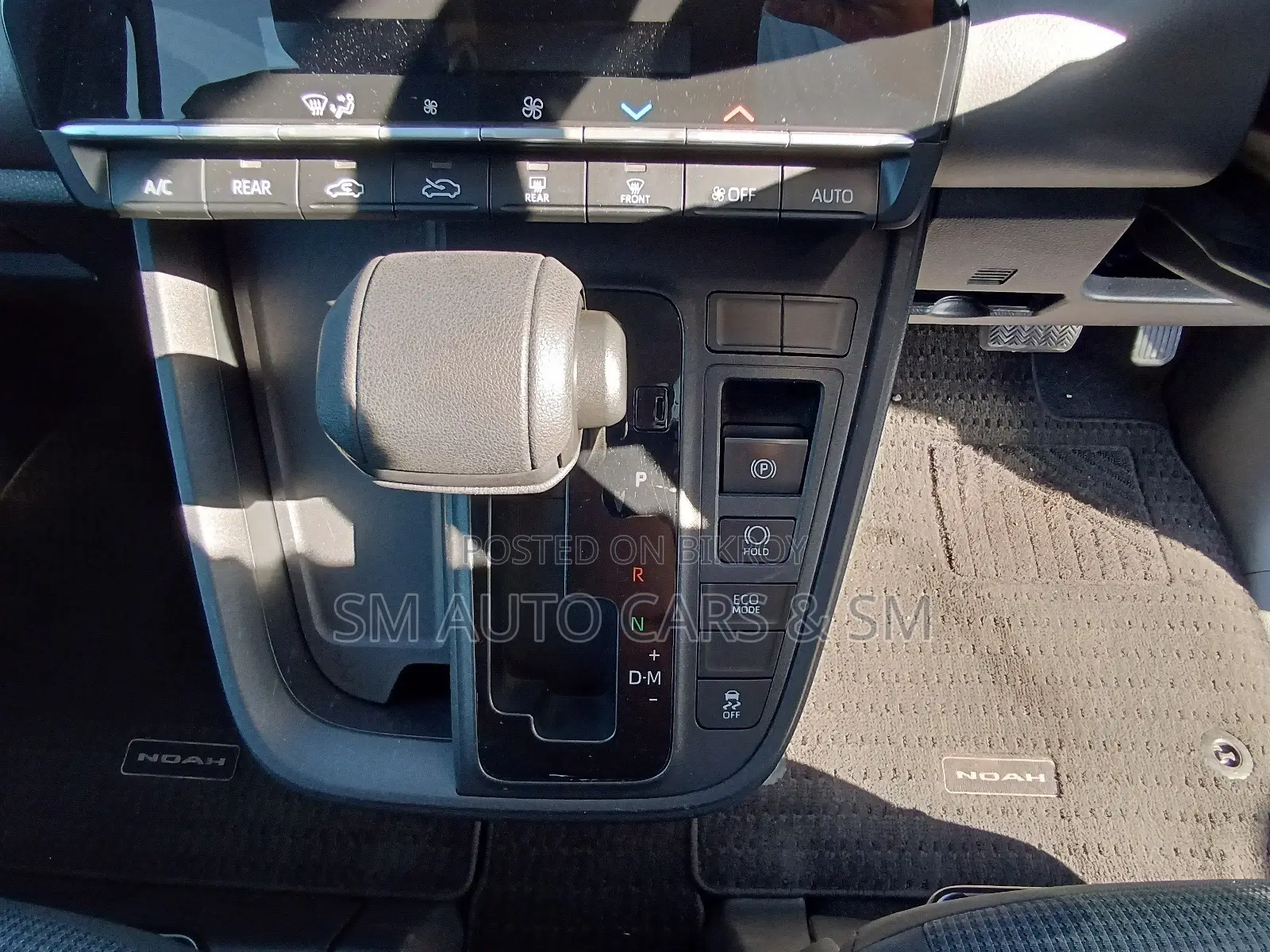 Toyota Noah 2022 Gray