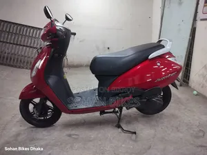 TVS 2018 Red