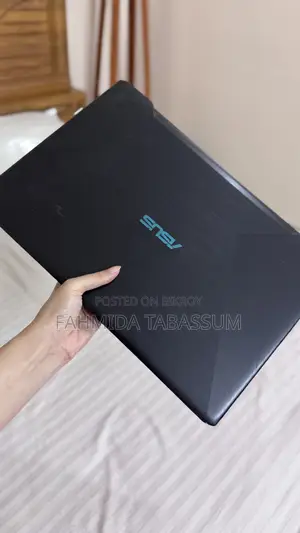 Laptop Asus A555LA 8GB AMD Ryzen 5 SSD 512GB