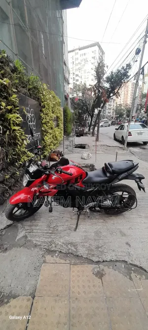 সুজুকি জিক্সার মনোটোন ২০১৭ রেড