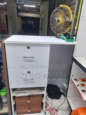 দোকানের আসবাবপত্র বিক্রি
