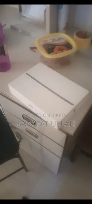 Apple iPad 9.7 256 GB Gray