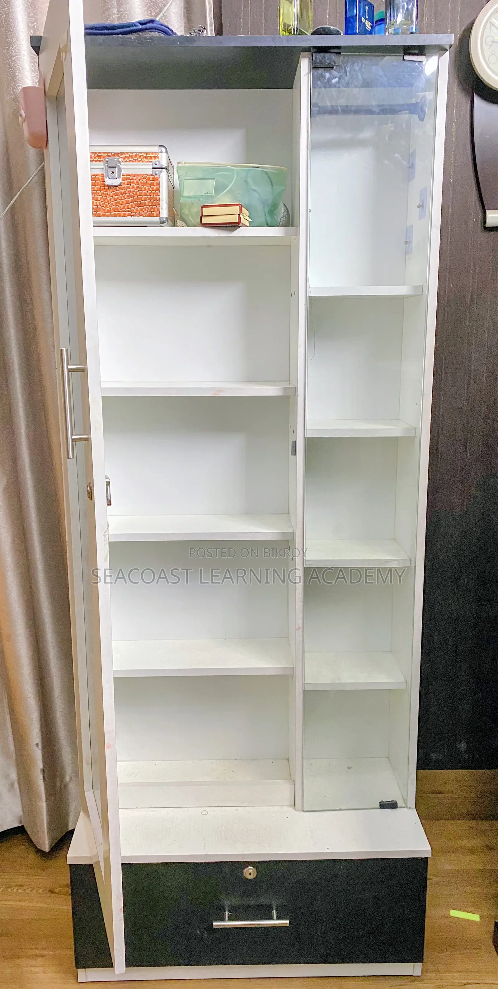 Dressing Table for Sale