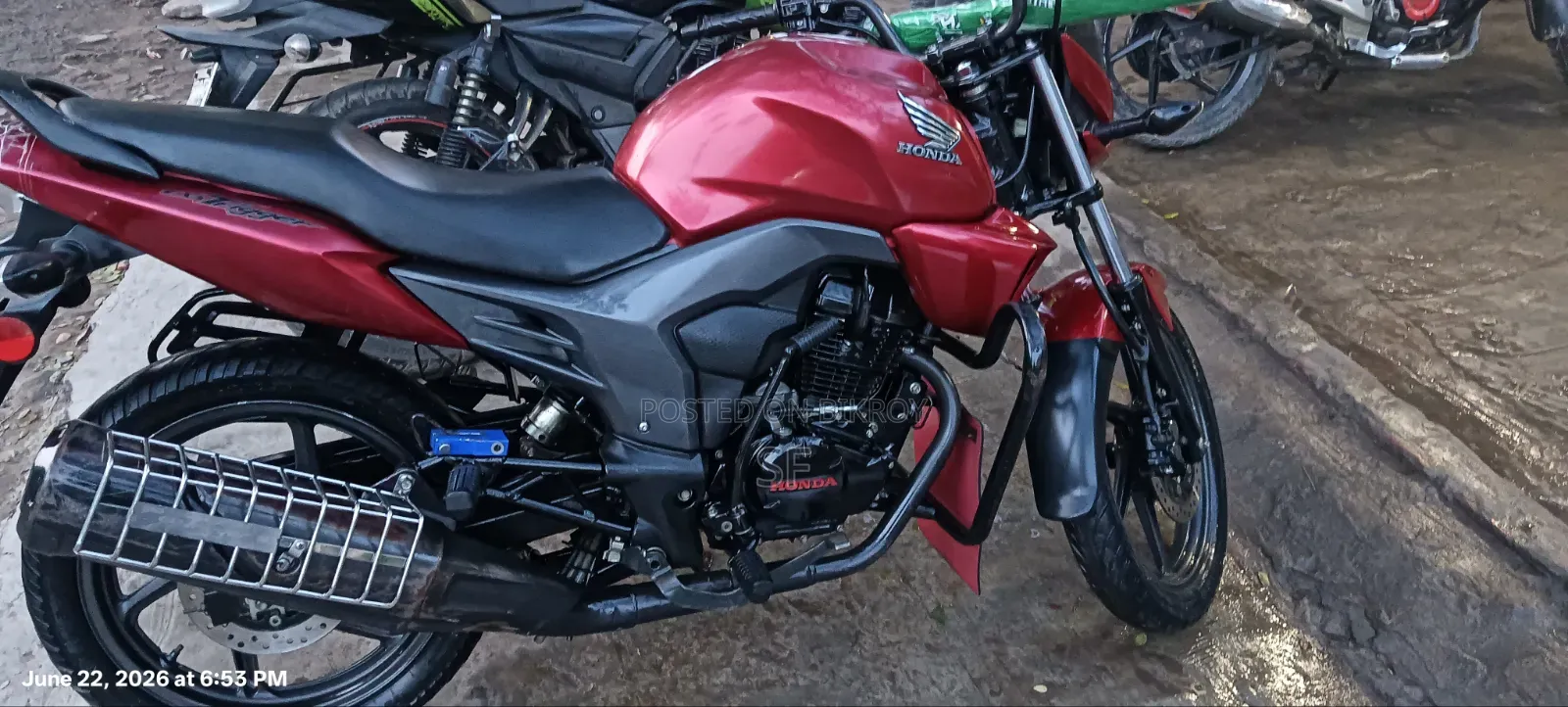Honda CB 2018 Red