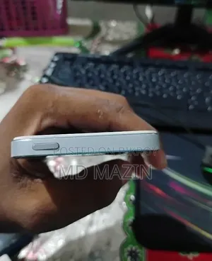 Apple iPhone 5 64 GB White