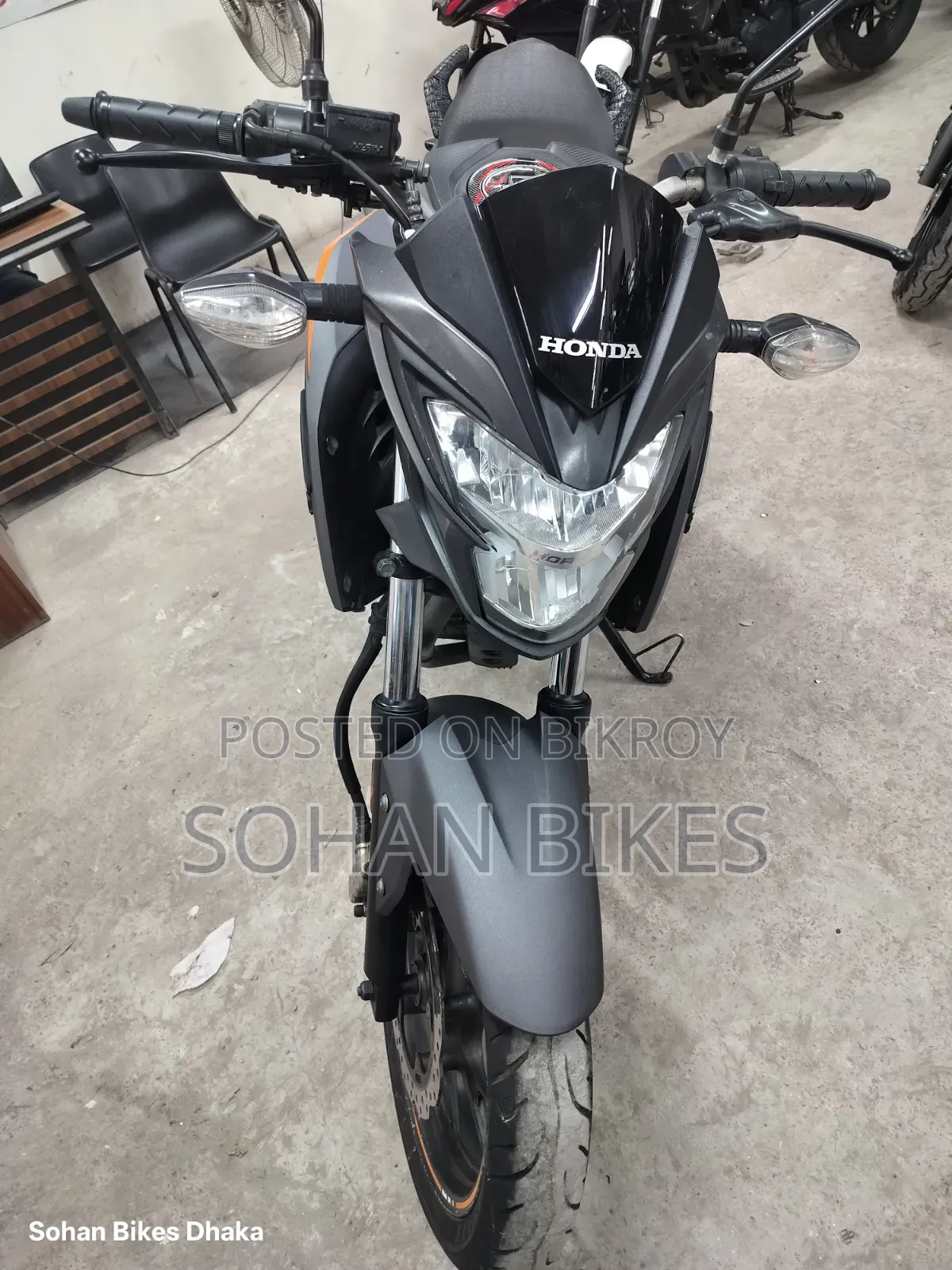 Honda Hornet 2020 Orange
