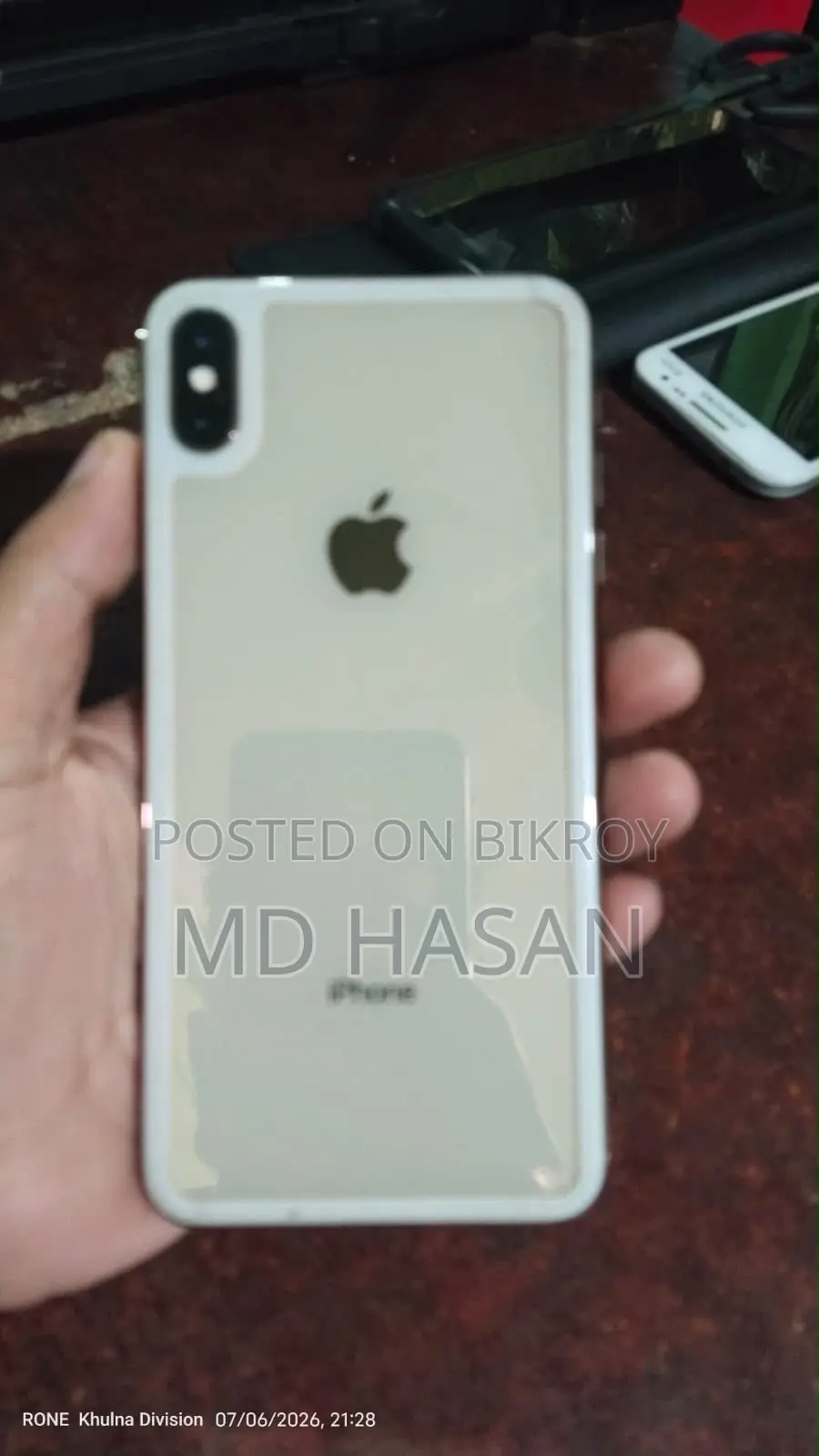Apple iPhone XS Max ৬৪ জিবি সিলভার